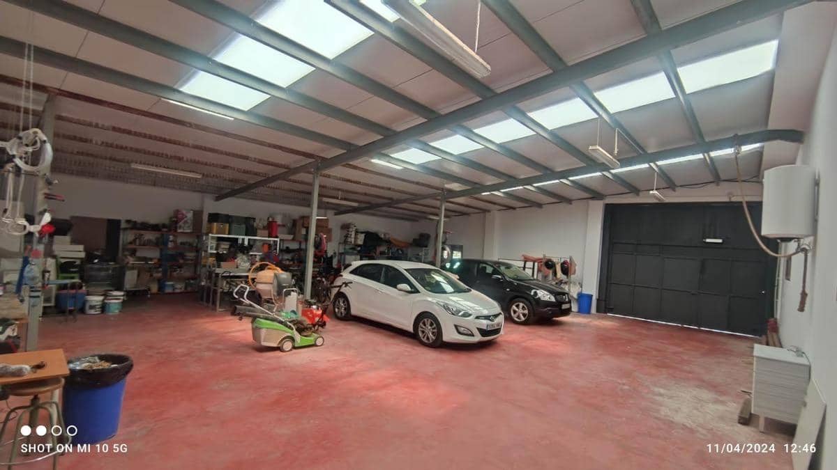 4 soveværelse Villa til salg i Ibi med garage - € 400.000 (Ref: 8994079)