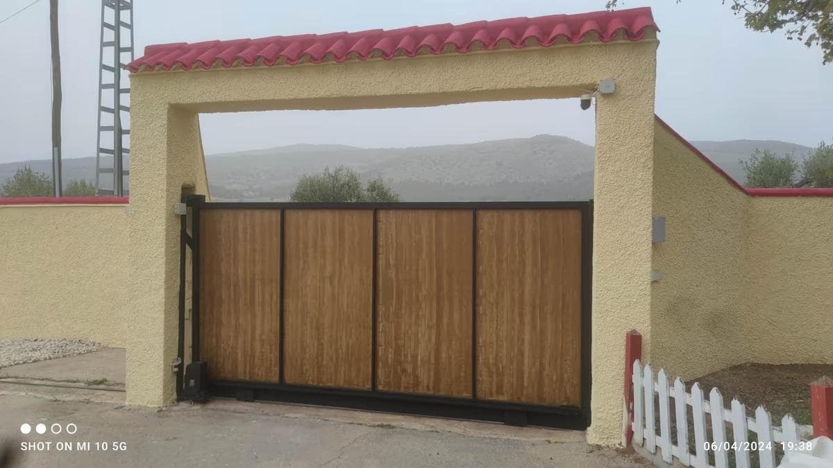 4 soveværelse Villa til salg i Ibi med garage - € 400.000 (Ref: 8994079)