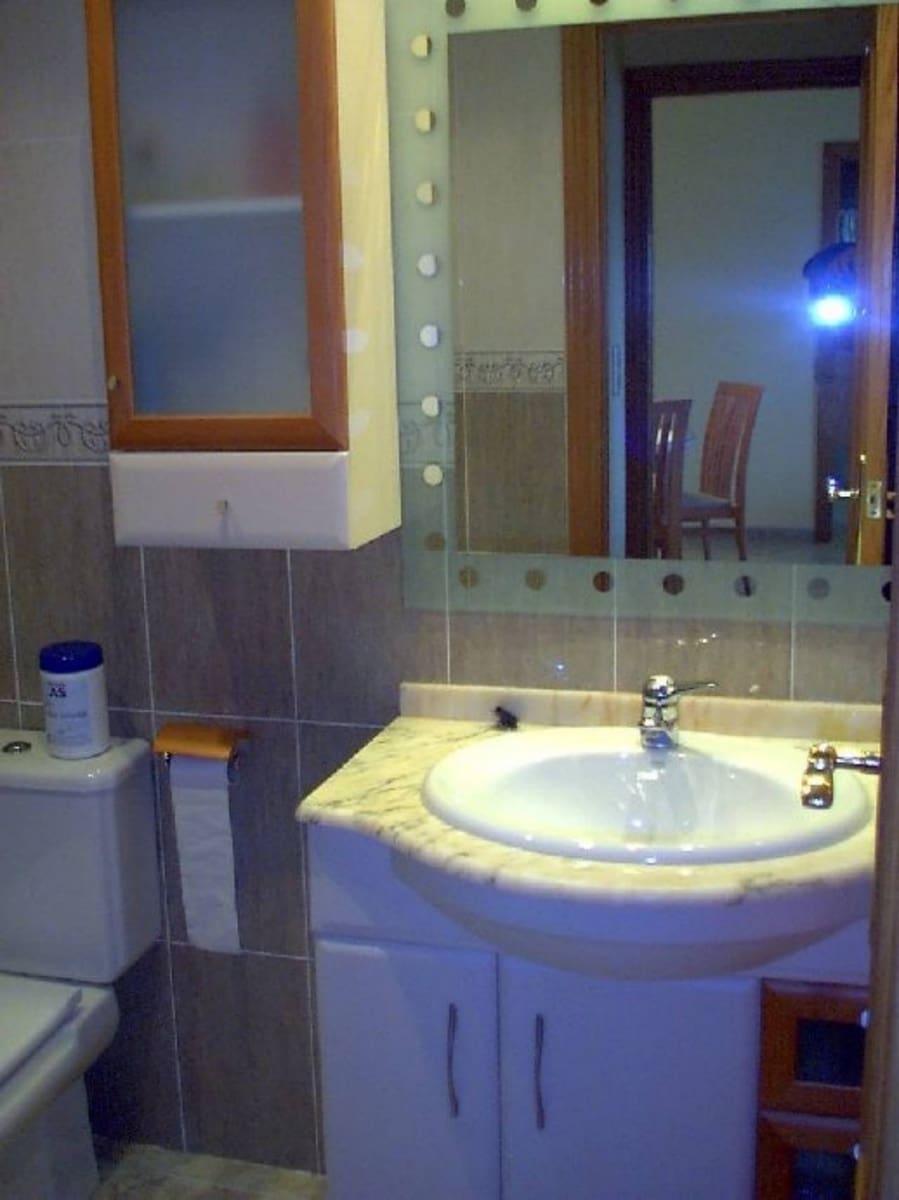 3 slaapkamer Appartement voor vakantieverhuur in Tavernes de la Valldigna met zwembad - € 880 (Ref: 8999409)