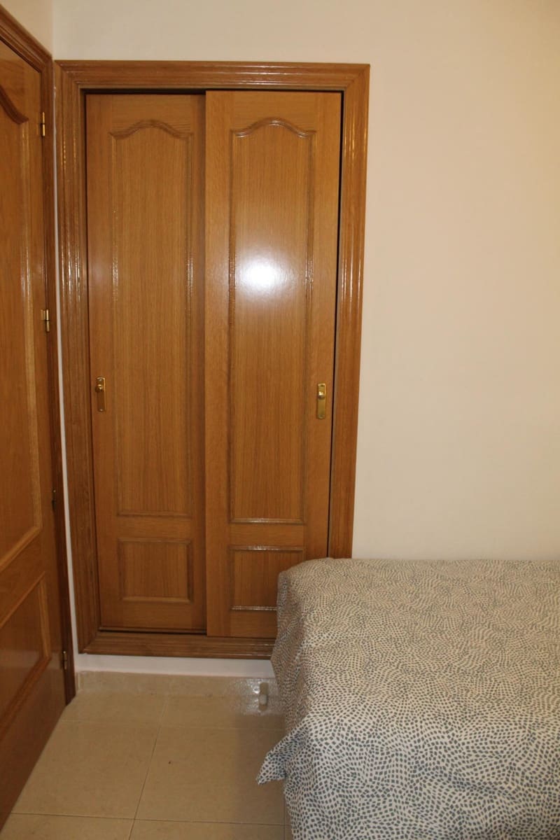 3 slaapkamer Appartement te huur in Tavernes de la Valldigna met zwembad - € 1.400 (Ref: 8999413)