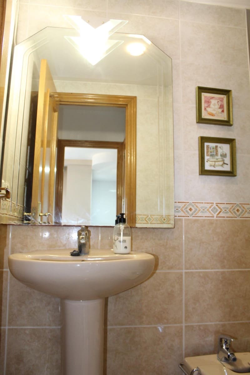 3 slaapkamer Appartement te huur in Tavernes de la Valldigna met zwembad - € 1.400 (Ref: 8999413)