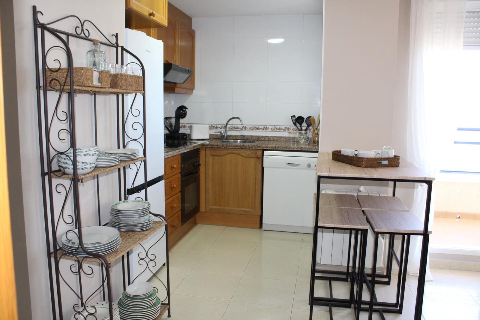 3 slaapkamer Appartement te huur in Tavernes de la Valldigna met zwembad - € 1.400 (Ref: 8999413)