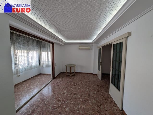 5 bedroom Flat for sale in Tavernes de la Valldigna - € 149,000 (Ref: 9048676)