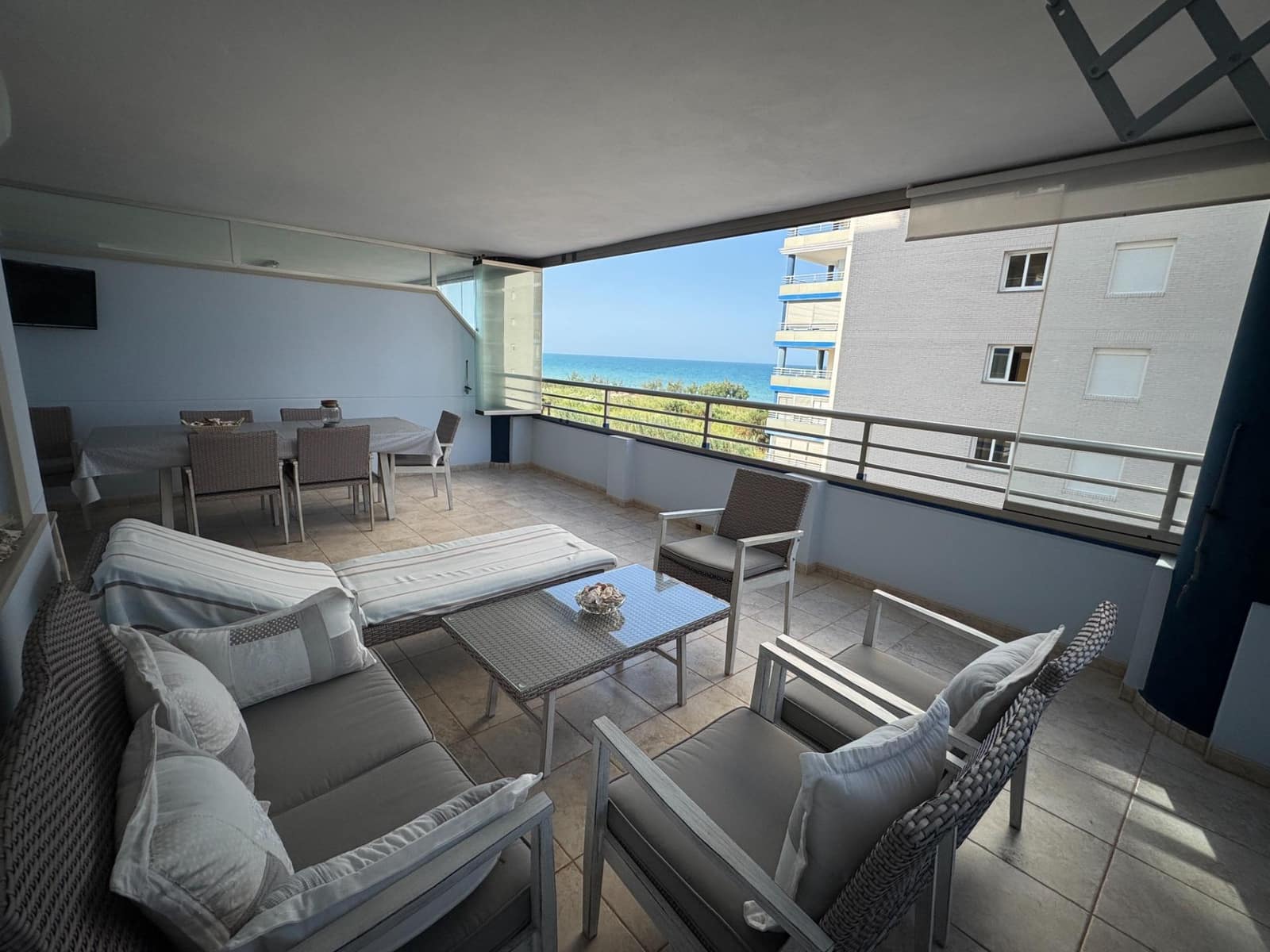   2 soveværelse   ferieLejlighed i Tavernes de la Valldigna   med   swimmingpool   - € 1.260 (Ref: 9114047)