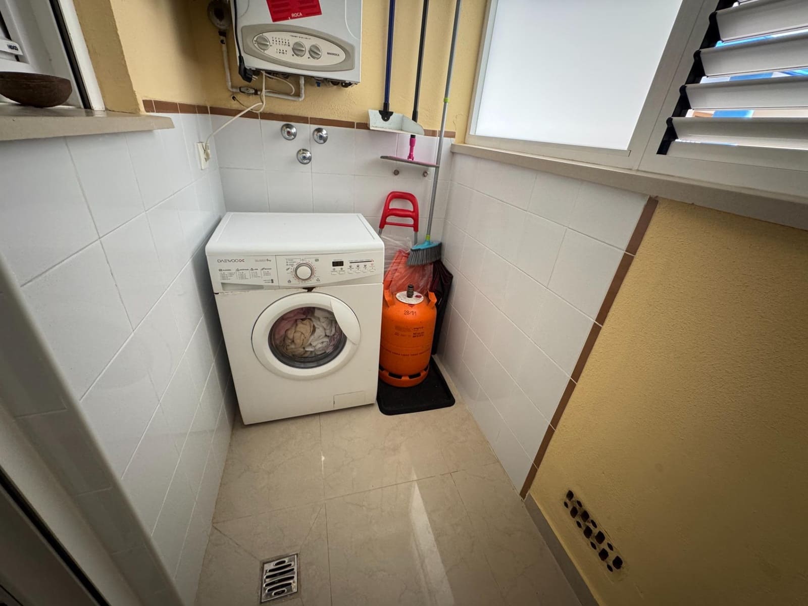   2 soveværelse   ferieLejlighed i Tavernes de la Valldigna   med   swimmingpool   - € 1.260 (Ref: 9114047)