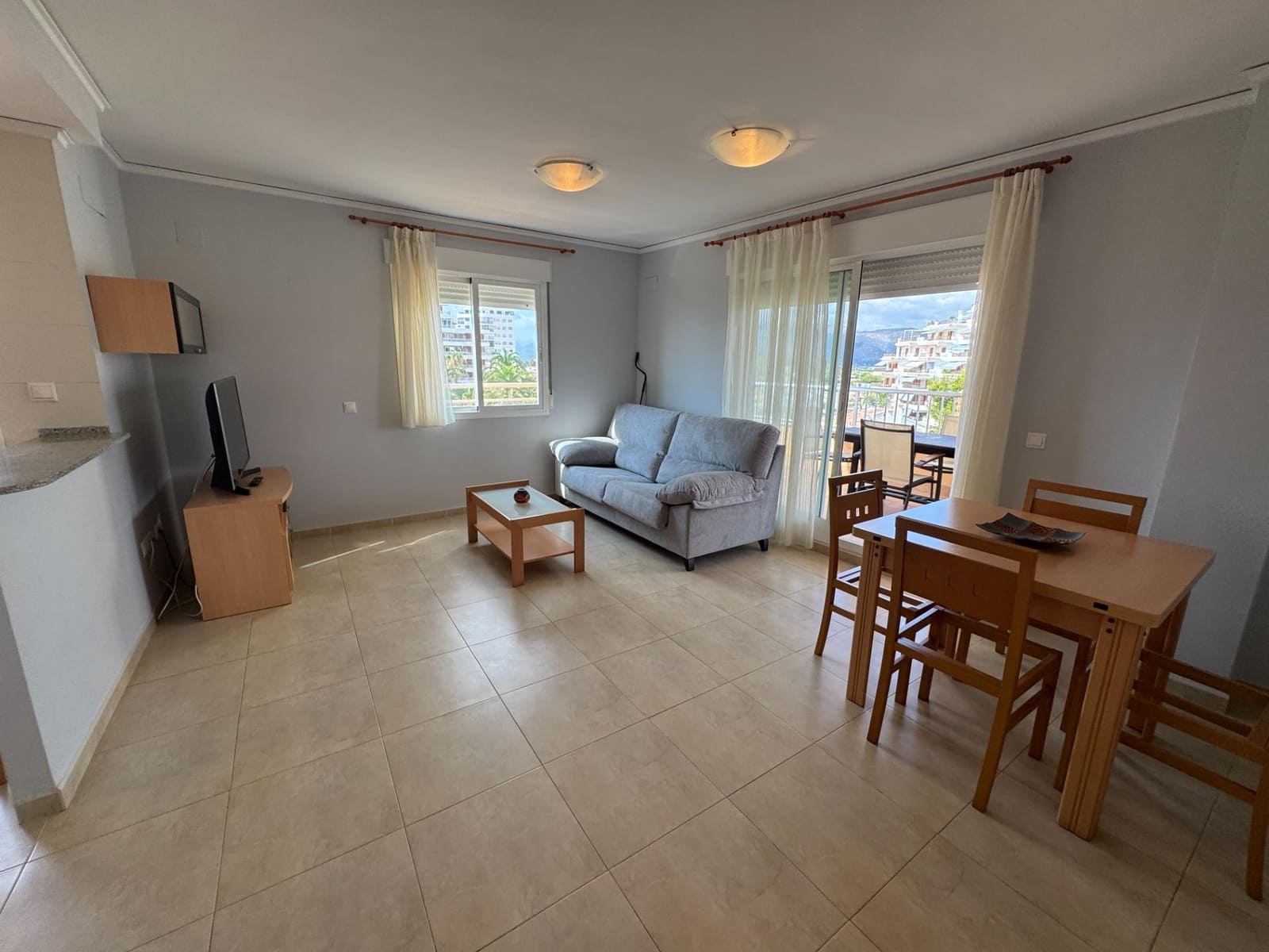 2 slaapkamer Appartement te huur in Tavernes de la Valldigna met zwembad - € 800 (Ref: 9114050)