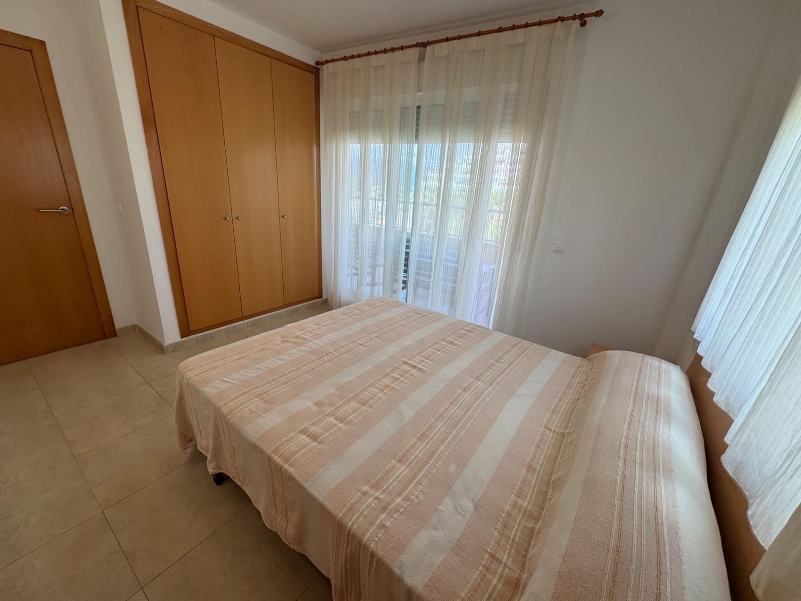 2 slaapkamer Appartement te huur in Tavernes de la Valldigna met zwembad - € 800 (Ref: 9114050)