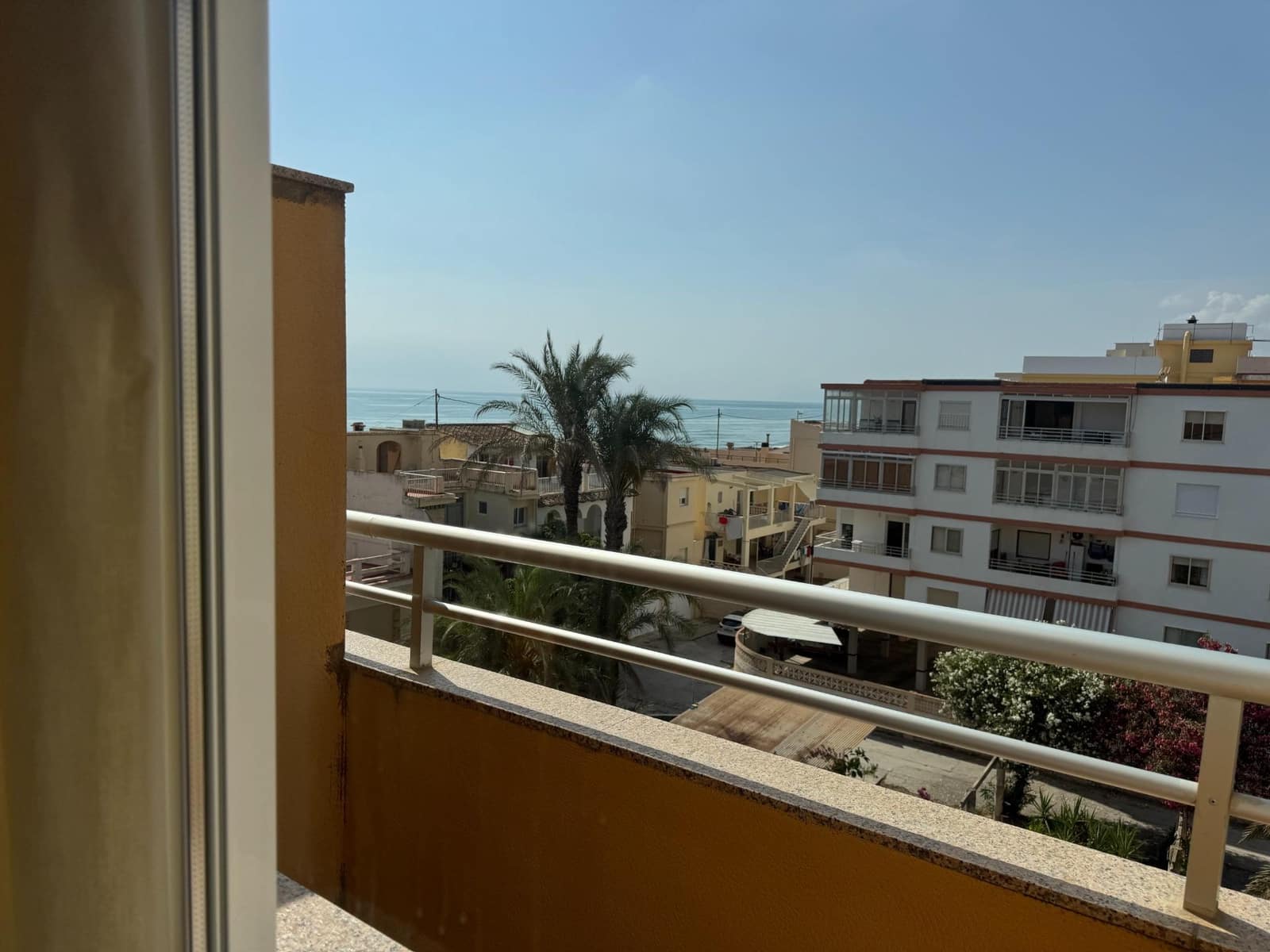 2 slaapkamer Appartement te huur in Tavernes de la Valldigna met zwembad - € 800 (Ref: 9114050)