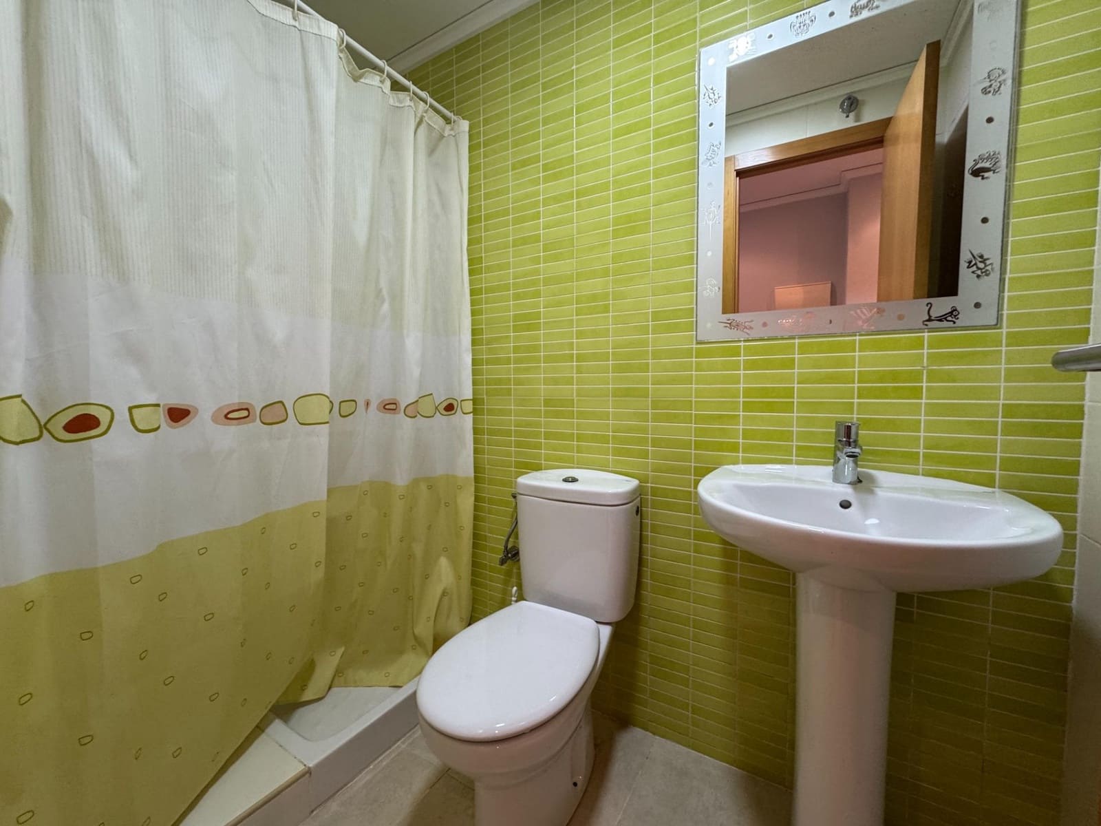 2 slaapkamer Appartement te huur in Tavernes de la Valldigna met zwembad - € 800 (Ref: 9114050)