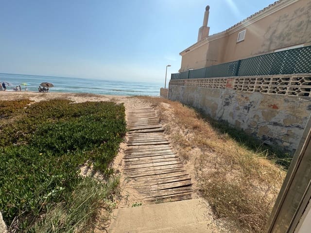 2 slaapkamer Appartement te huur in Tavernes de la Valldigna met zwembad - € 800 (Ref: 9114050)