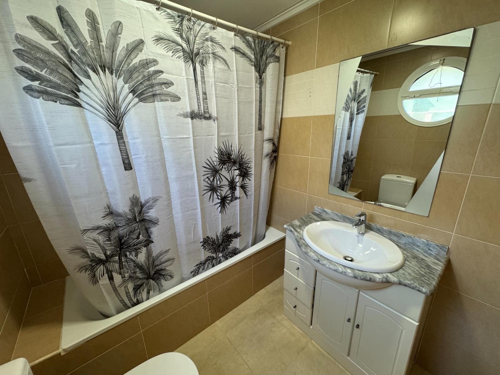 2 slaapkamer Appartement te huur in Tavernes de la Valldigna met zwembad - € 800 (Ref: 9114050)