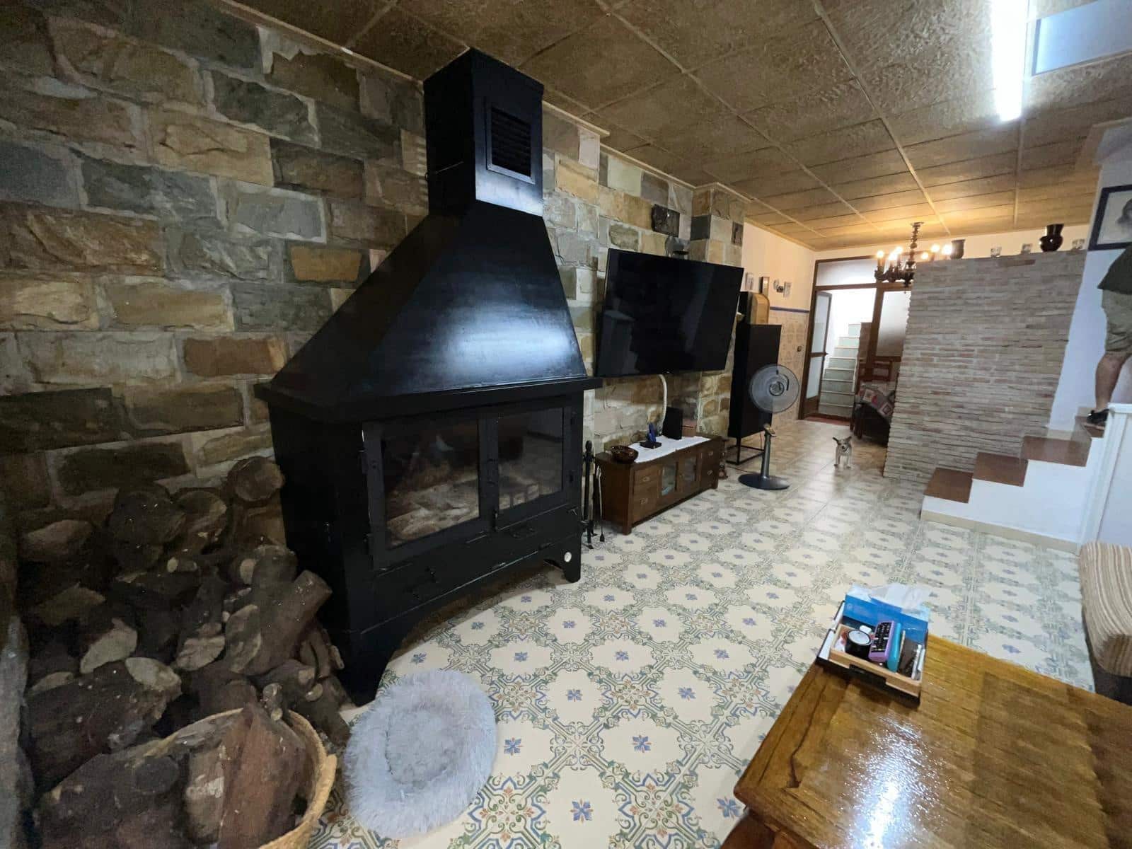 4 soveværelse Villa til salg i Tavernes de la Valldigna med swimmingpool garage - € 250.000 (Ref: 9115998)