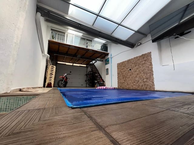 4 Zimmer Villa zu verkaufen in Tavernes de la Valldigna mit Pool Garage - 250.000 € (Ref: 9115998)