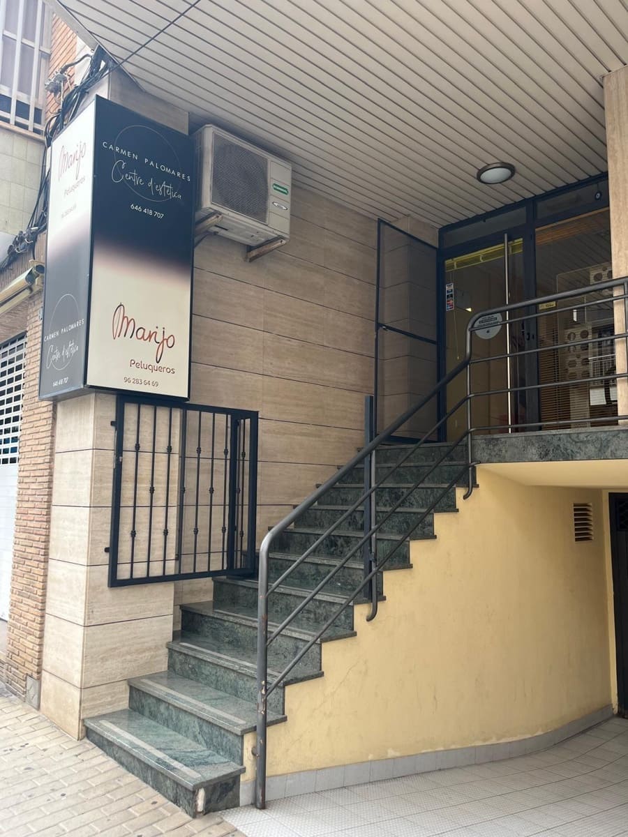 Kommersiell til salgs i Tavernes de la Valldigna - € 74 000 (Ref: 9159382)