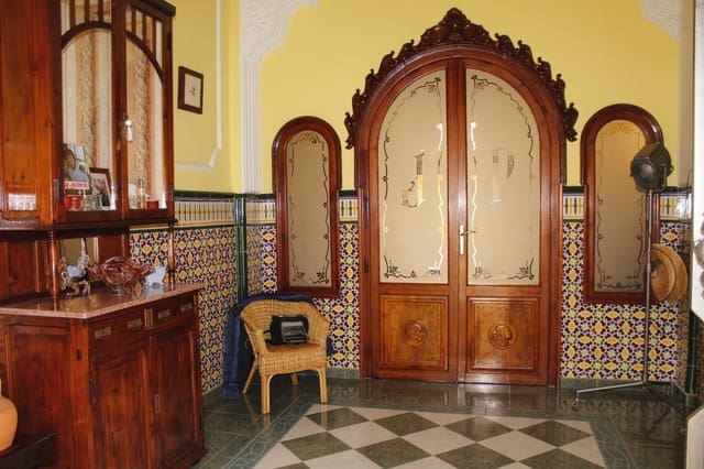 11 chambre Villa/Maison Mitoyenne à vendre à Tavernes de la Valldigna avec garage - 299 000 € (Ref: 9159383)