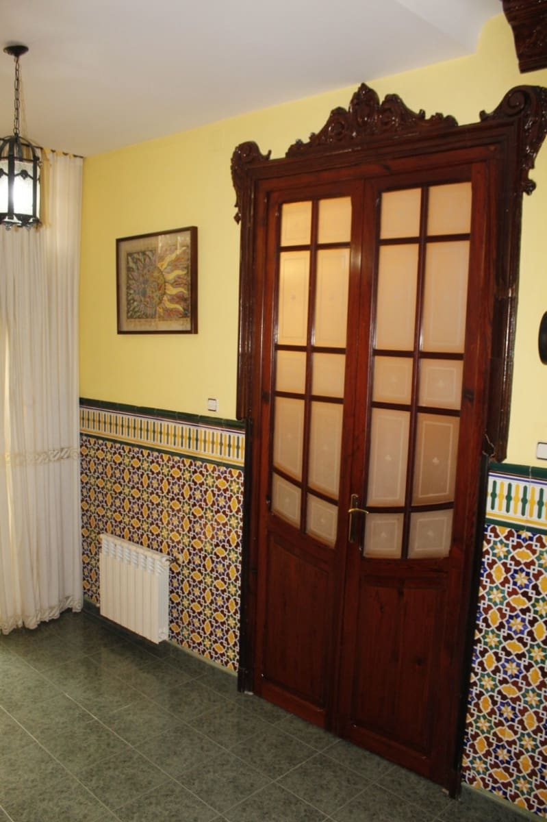 11 soveværelse Rækkehus til salg i Tavernes de la Valldigna med garage - € 299.000 (Ref: 9159383)