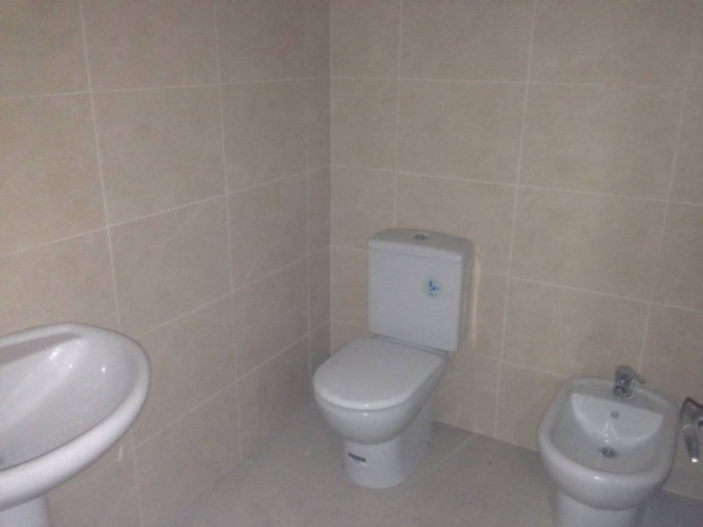 Comercial para arrendar em Tavernes de la Valldigna - 400 € (Ref: 9163660)