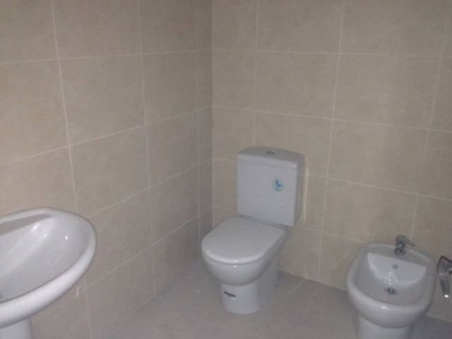 Commercieel te huur in Tavernes de la Valldigna - € 400 (Ref: 9163660)