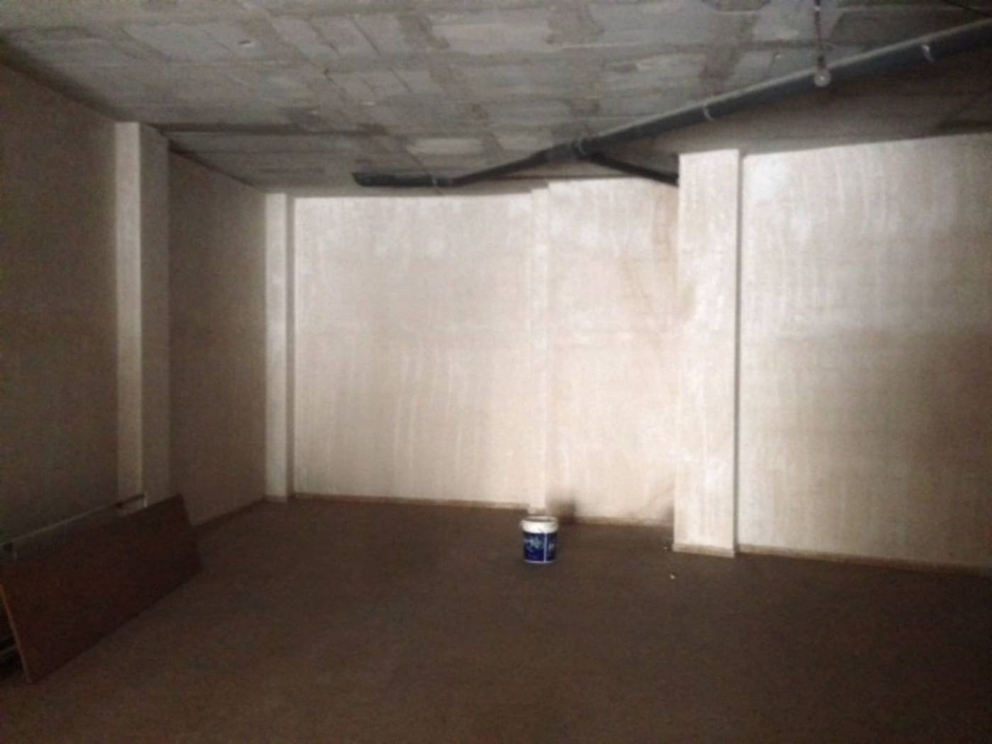 Comercial para arrendar em Tavernes de la Valldigna - 400 € (Ref: 9163660)