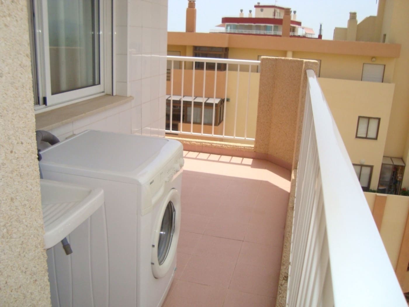 2 slaapkamer Appartement voor vakantieverhuur in Tavernes de la Valldigna met zwembad - € 830 (Ref: 9178122)