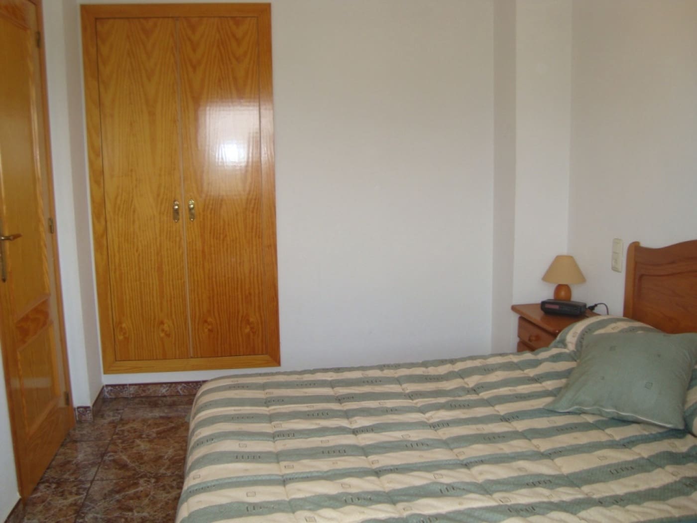 2 slaapkamer Appartement voor vakantieverhuur in Tavernes de la Valldigna met zwembad - € 830 (Ref: 9178122)