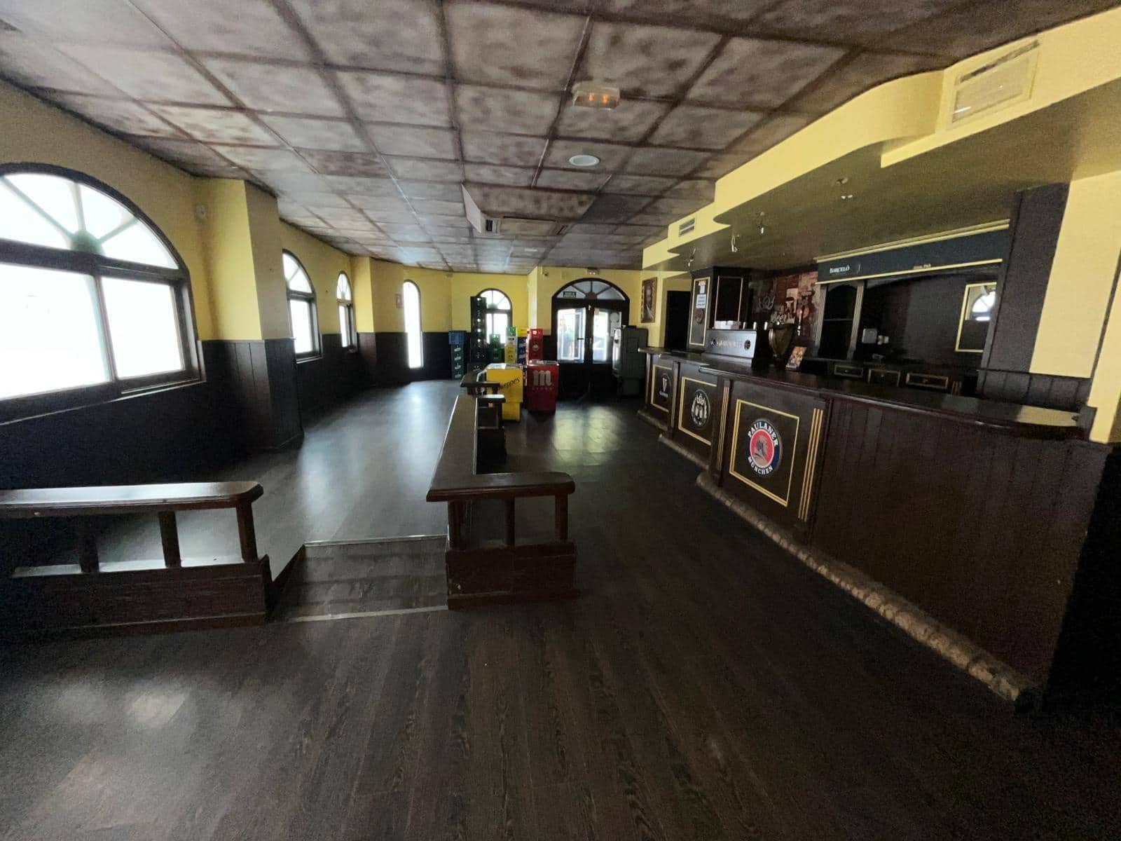 Erhverv til leje i Tavernes de la Valldigna - € 600 (Ref: 9185279)