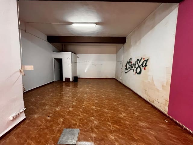 Commercieel te koop in Tavernes de la Valldigna - € 64.000 (Ref: 9191022)