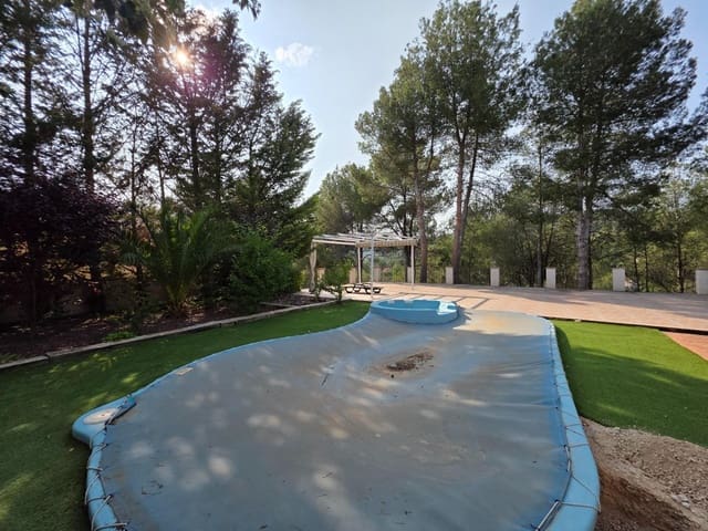 4 quarto Moradia para venda em Alcoy / Alcoi com piscina garagem - 354 000 € (Ref: 9243328)