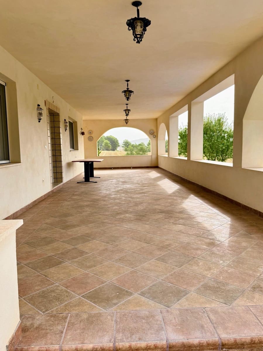 3 bedroom Villa for sale in Alcoy / Alcoi with pool - € 340,000 (Ref: 9264447)