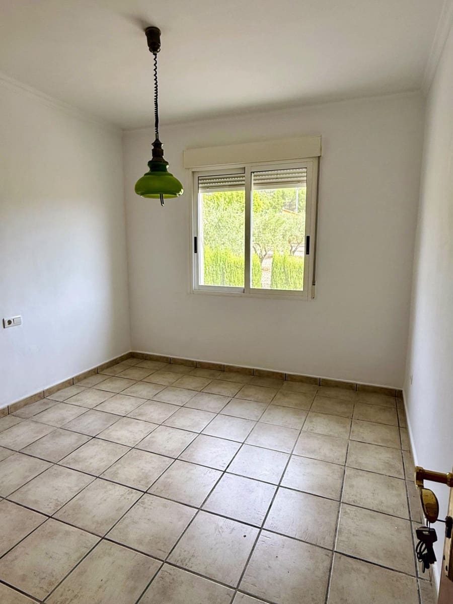 3 bedroom Villa for sale in Alcoy / Alcoi with pool - € 340,000 (Ref: 9264447)