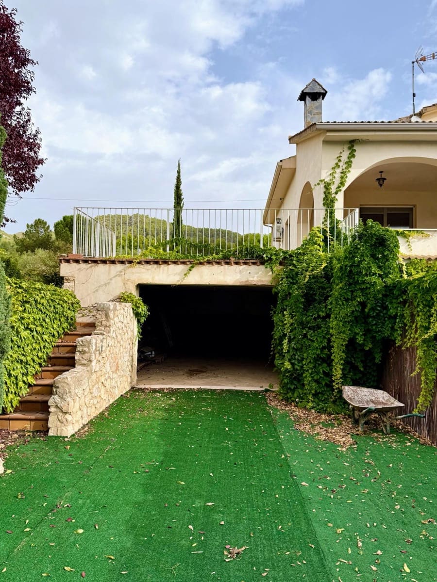 3 bedroom Villa for sale in Alcoy / Alcoi with pool - € 340,000 (Ref: 9264447)