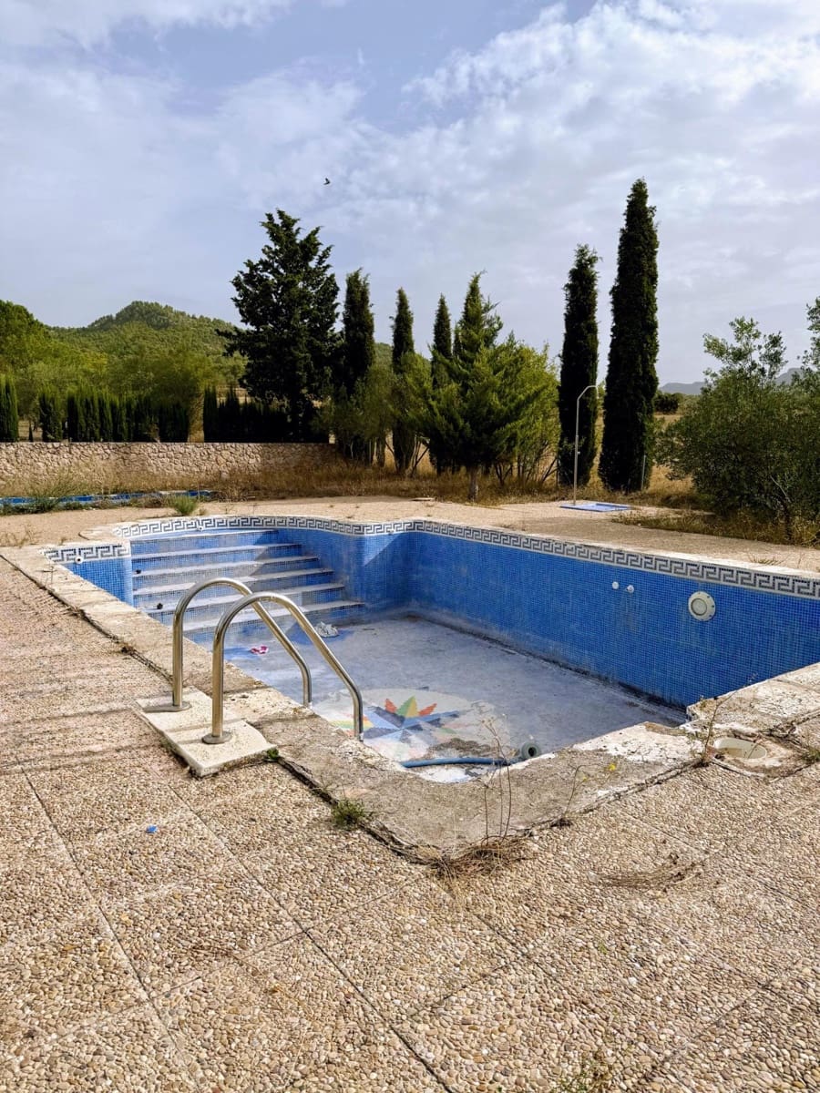 3 bedroom Villa for sale in Alcoy / Alcoi with pool - € 340,000 (Ref: 9264447)