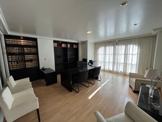 Bureau à louer à Tavernes de la Valldigna - 400 € (Ref: 9272547)