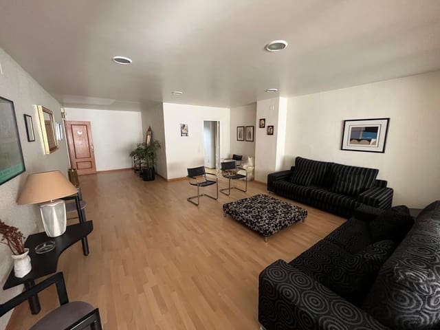 Bureau à louer à Tavernes de la Valldigna - 400 € (Ref: 9272547)