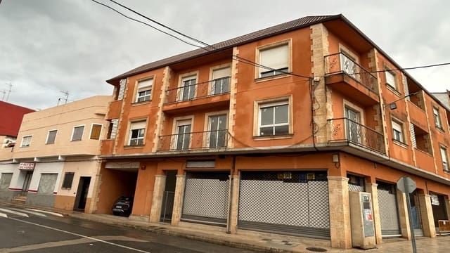 Huoneisto myytävänä paikassa La Pobla Llarga mukana 
autotalli - 620 800 € (Ref: 9360414)