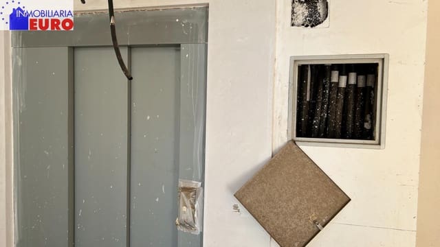 Leilighet til salgs i Benifaió med garasje - € 1 181 500 (Ref: 9360415)