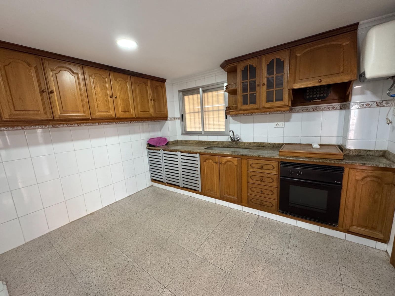 Kommersiell till salu i Tavernes de la Valldigna - 85 000 € (Ref: 9367448)