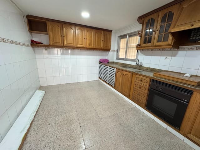 Commercieel te koop in Tavernes de la Valldigna - € 85.000 (Ref: 9367448)