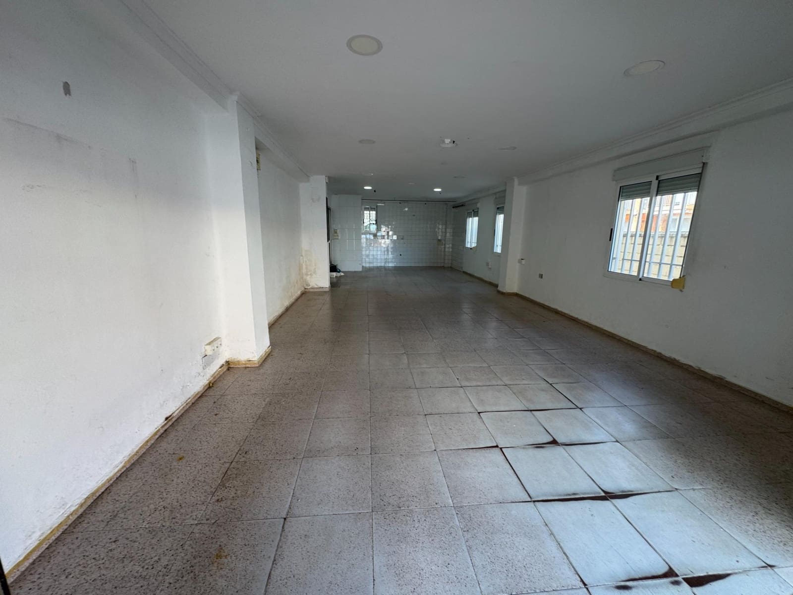 Local Comercial en Tavernes de la Valldigna en venta - 85.000 € (Ref: 9367448)