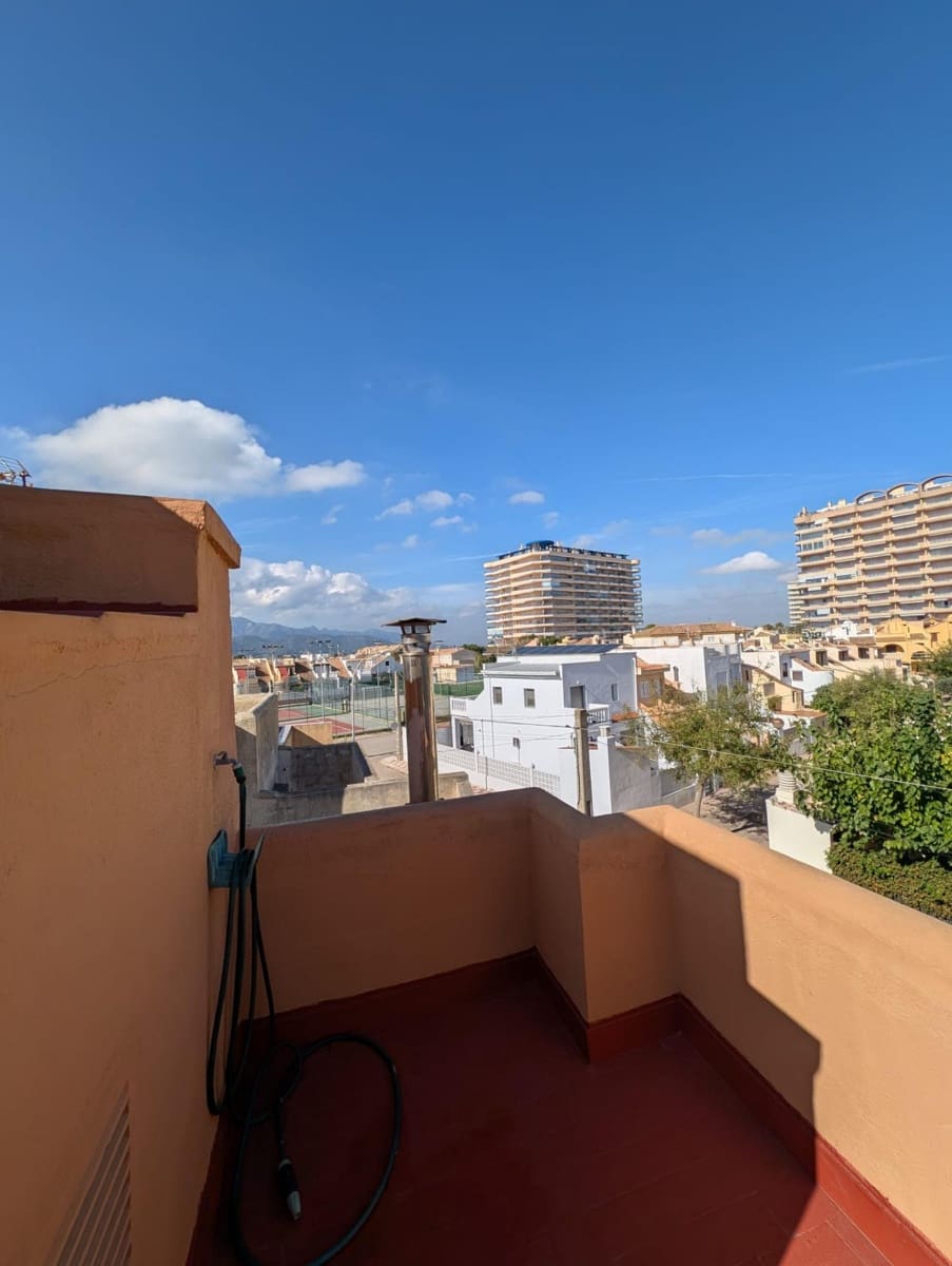 4 Zimmer Bungalow zu verkaufen in Tavernes de la Valldigna mit Garage - 295.000 € (Ref: 9390764)