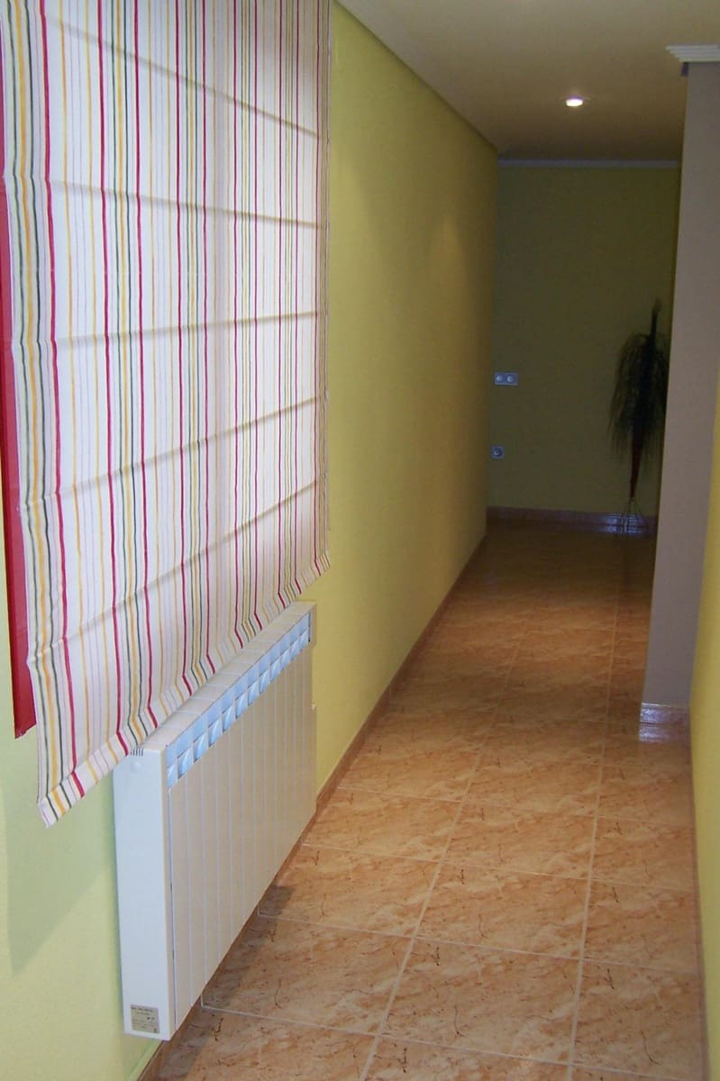 3 slaapkamer Flat te koop in Tavernes de la Valldigna met garage - € 120.000 (Ref: 9400878)