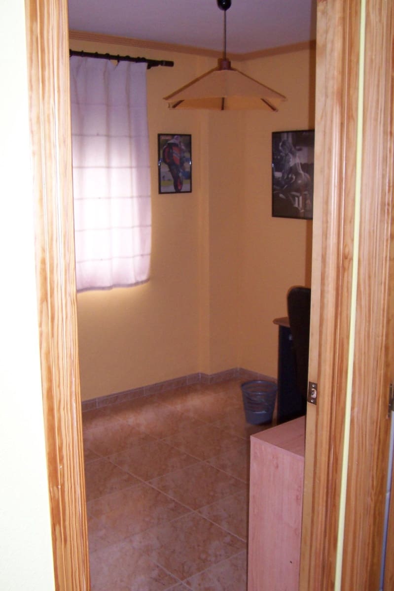 3 slaapkamer Flat te koop in Tavernes de la Valldigna met garage - € 120.000 (Ref: 9400878)