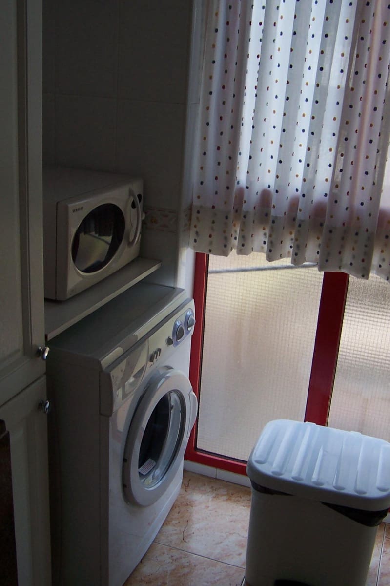 3 slaapkamer Flat te koop in Tavernes de la Valldigna met garage - € 120.000 (Ref: 9400878)