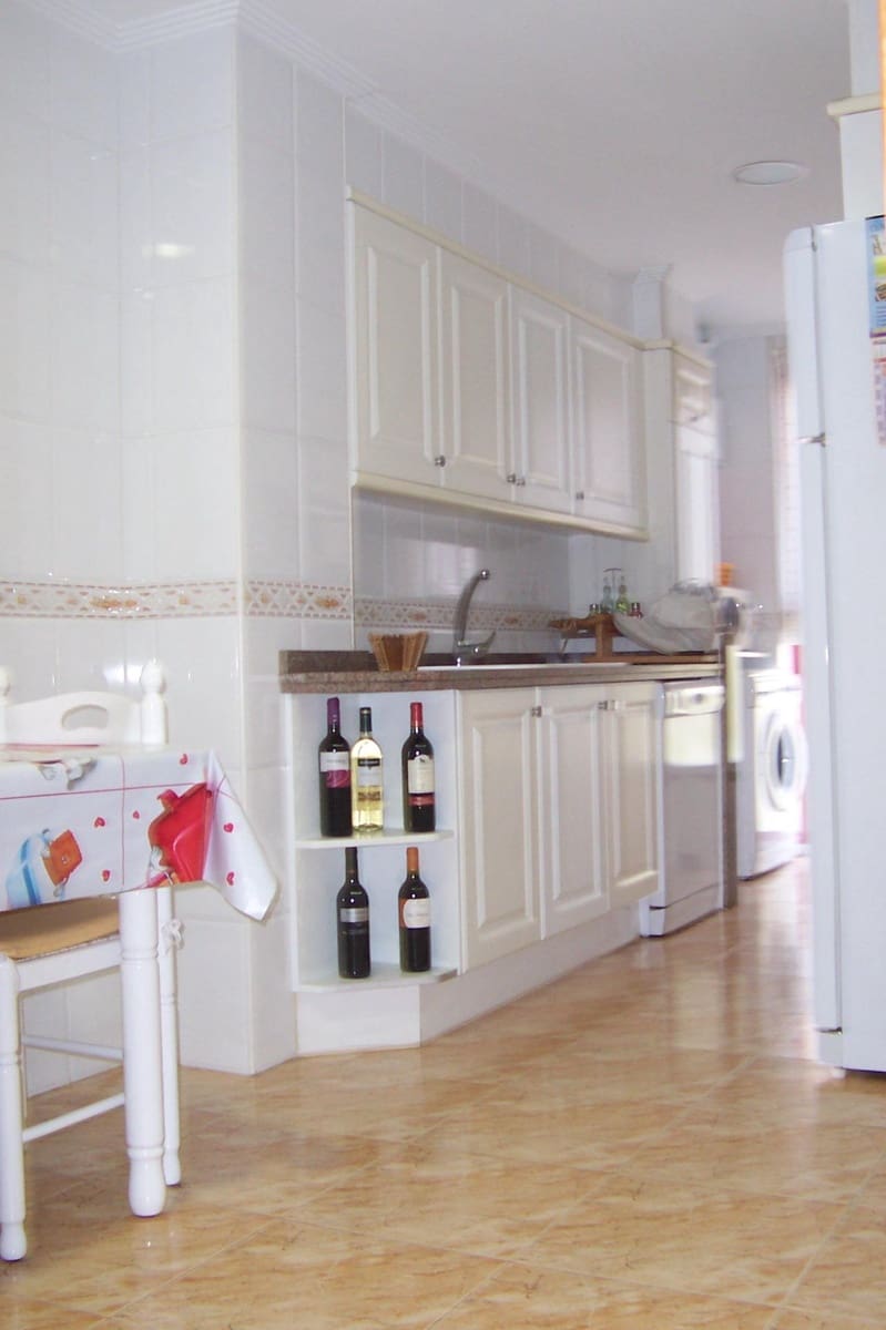 3 slaapkamer Flat te koop in Tavernes de la Valldigna met garage - € 120.000 (Ref: 9400878)