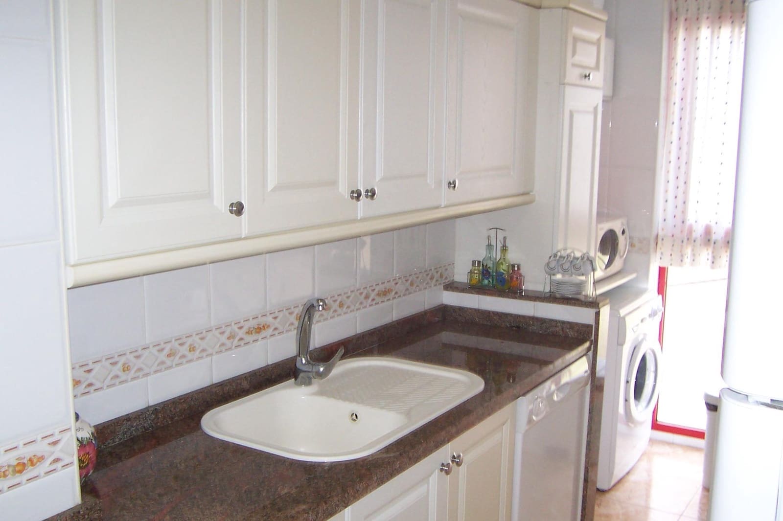 3 slaapkamer Flat te koop in Tavernes de la Valldigna met garage - € 120.000 (Ref: 9400878)