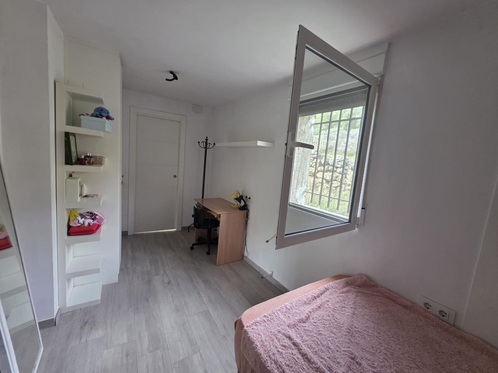 4 soverom Rekkehus til salgs i Alcoy / Alcoi - € 220 000 (Ref: 9400879)