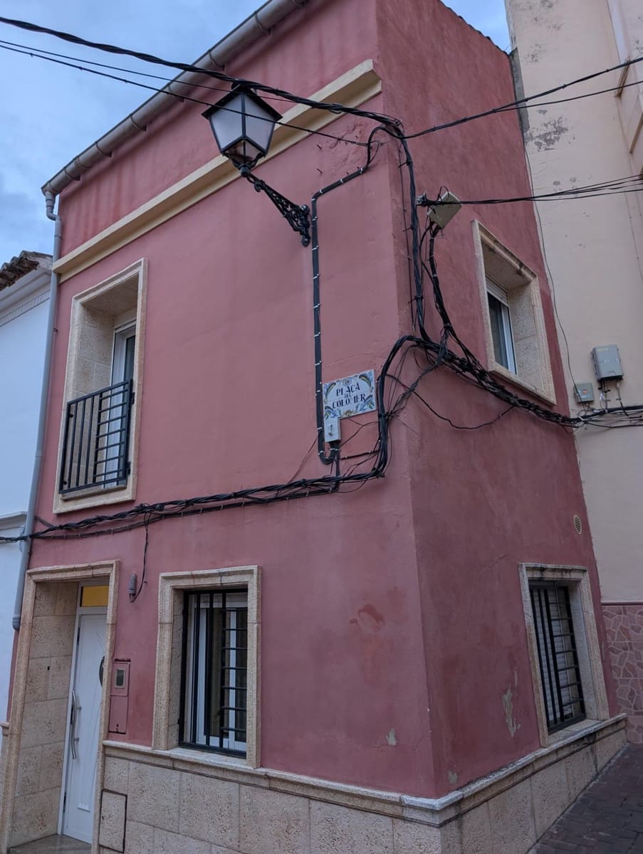 3 bedroom Townhouse for sale in Simat de la Valldigna - € 118,000 (Ref: 9406694)