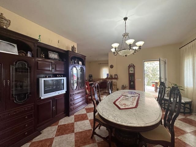 4 soveværelse Villa til salg i Muro de Alcoy med garage - € 250.000 (Ref: 9414048)