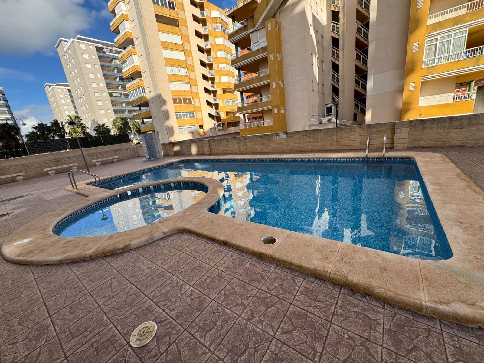 3 bedroom Apartment for sale in Tavernes de la Valldigna with pool - € 159,500 (Ref: 9462037)