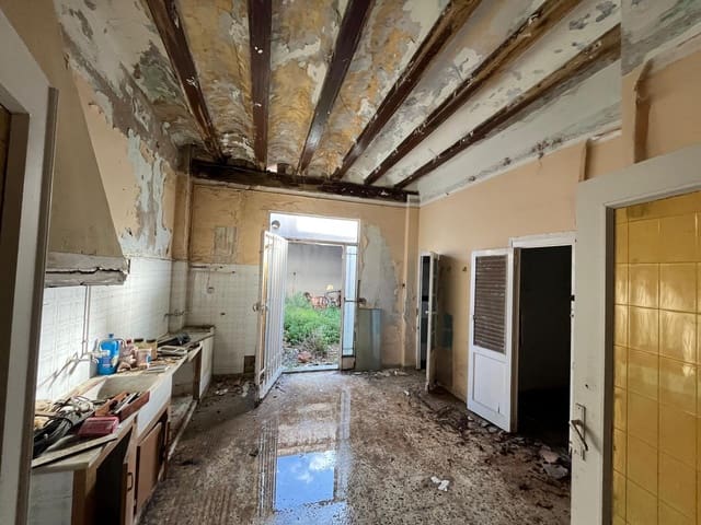 3 makuuhuone Omakotitalo myytävänä paikassa Tavernes de la Valldigna - 60 000 € (Ref: 9470999)